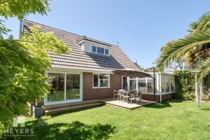 Rear- click for photo gallery